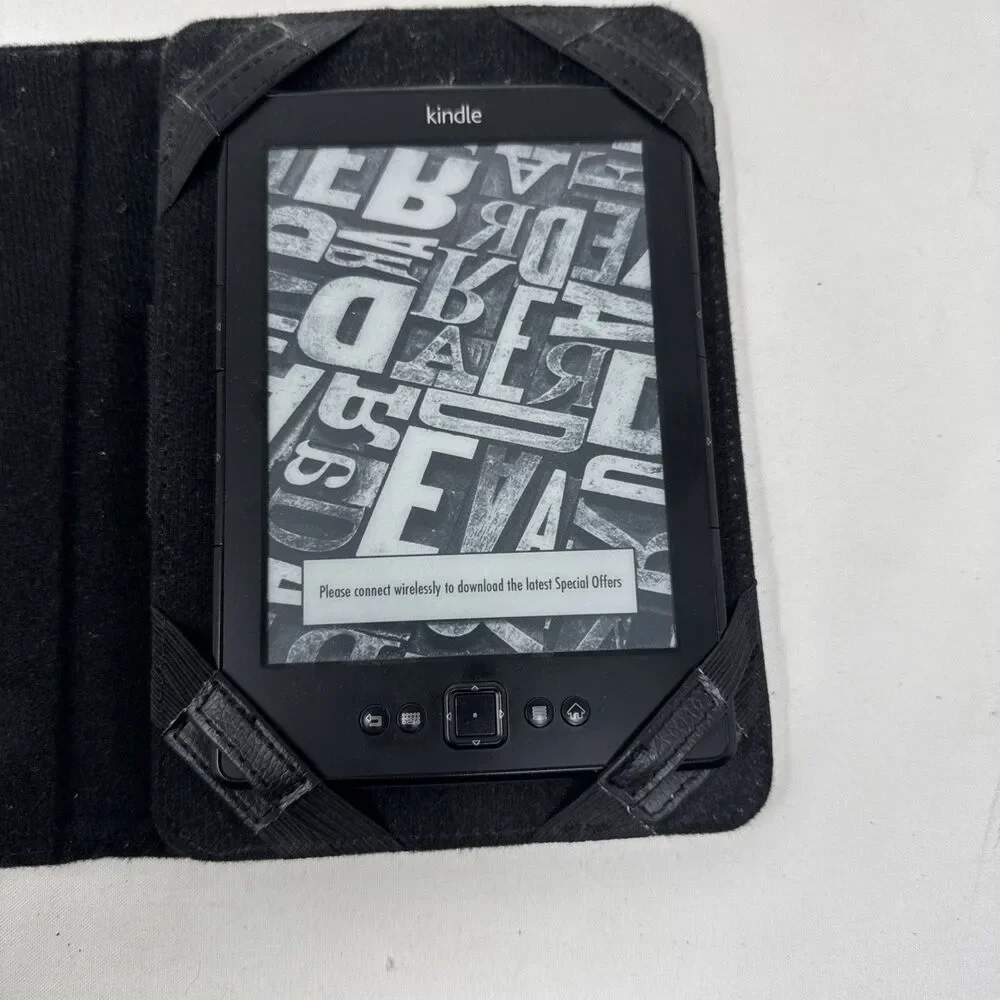 Amazon Kindle (4th Gen.) D01100 - 2GB - Wi-Fi - 6